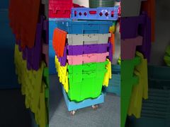 Cara Menyusun Kotak Plastik dengan Tutup di Atas Kereta Dorong untuk Operasi Gudang yang Lebih Cepat